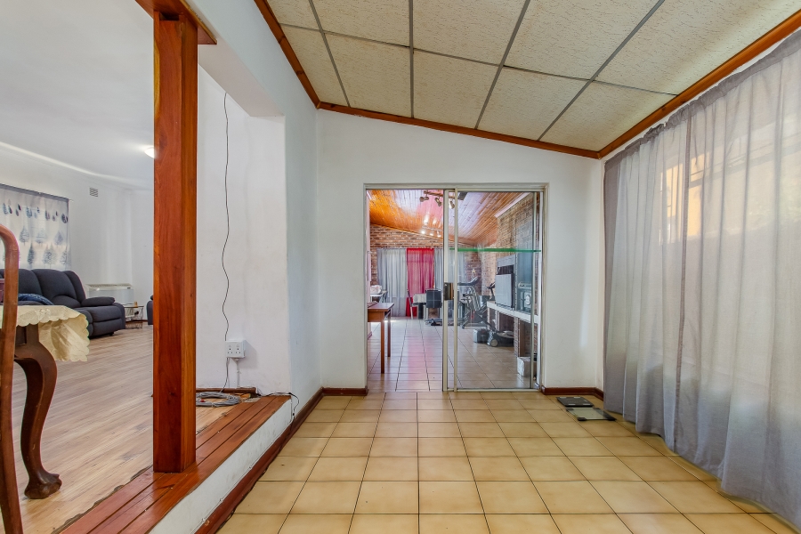 3 Bedroom Property for Sale in Lemoenkloof Western Cape